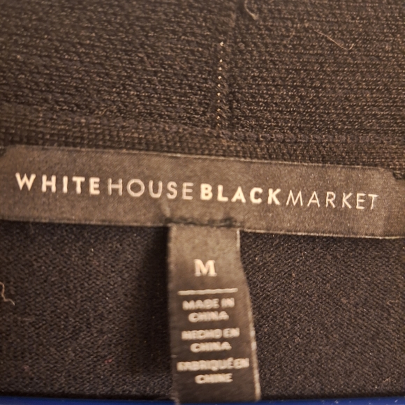 ❤White House Black Market Sweater Cropped Size: Medium Black with Gold Accents - Picture 4 of 4